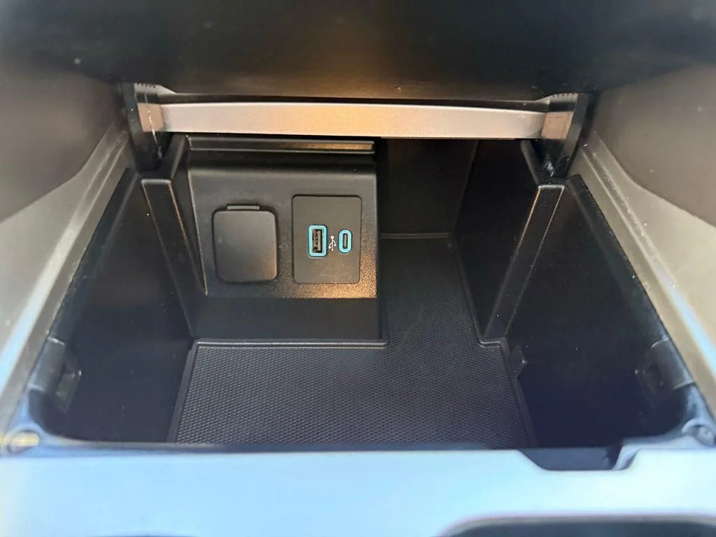 Used 2020 Red Ford Platinum image 26