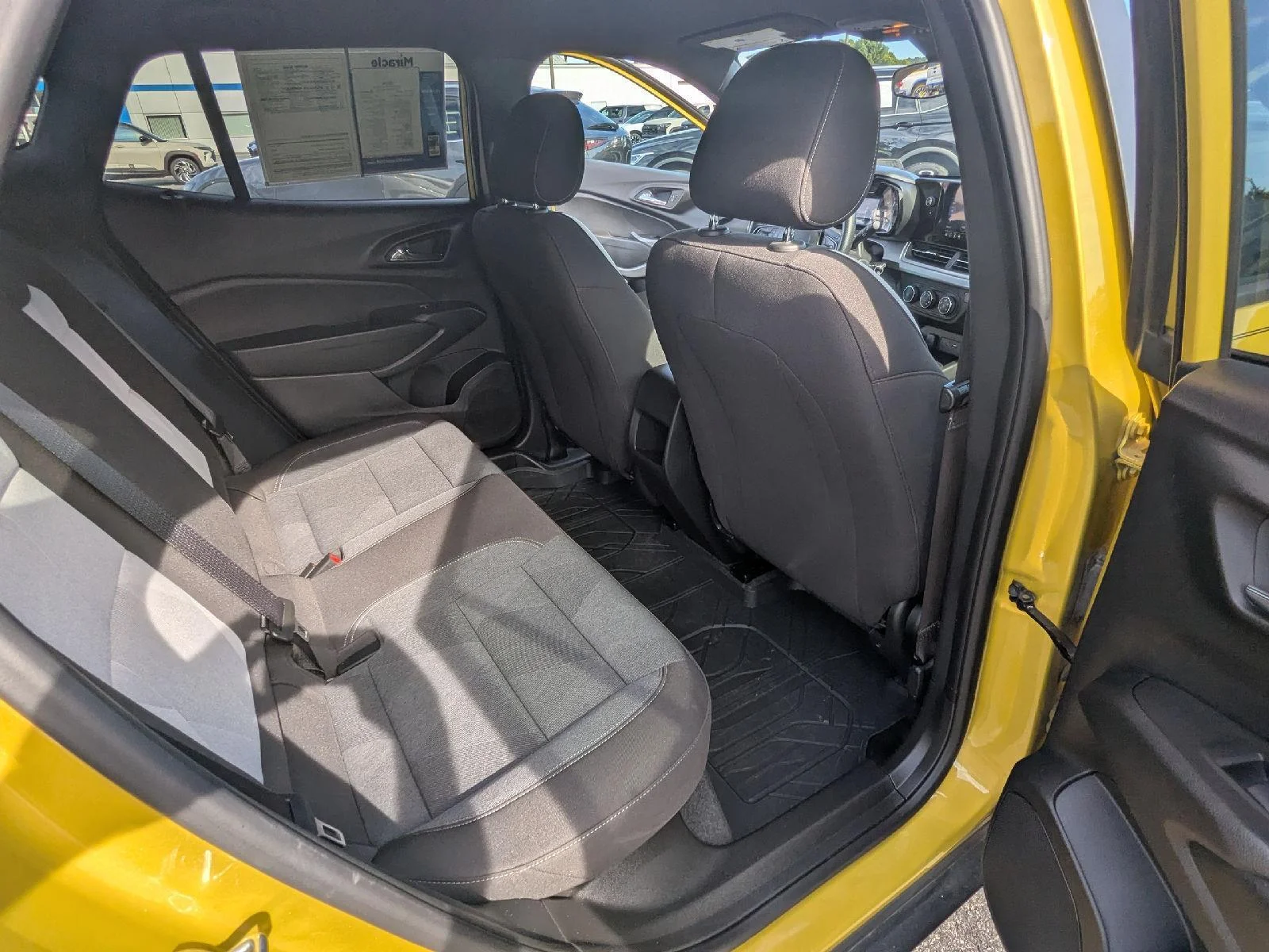 Used 2024 Nitro Yellow Metallic Chevrolet 1RS image 29