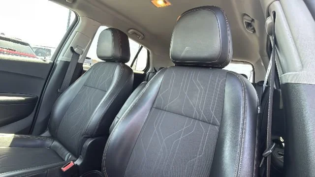 Used 2018 NIGHTFALL GRAY METALLIC Chevrolet LT image 11