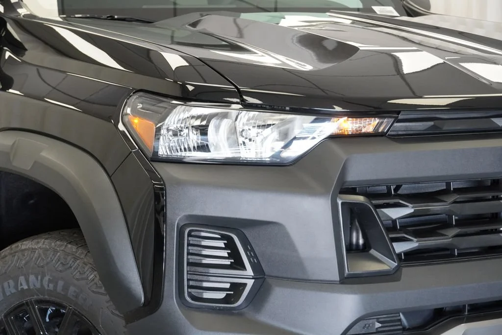 New 2026 Black Chevrolet Trail Boss image 31