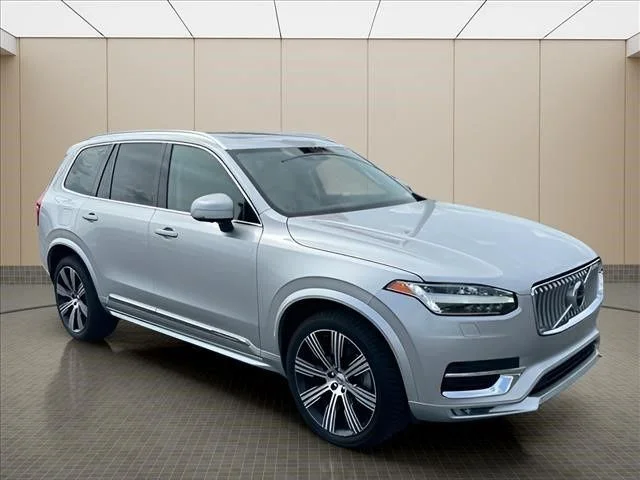 Used 2020 Silver Volvo T6 Inscription image 2