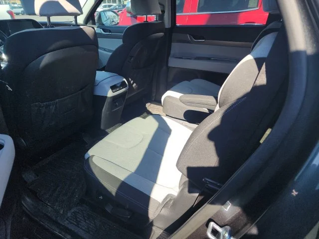 Used 2022 Green Hyundai SEL image 10