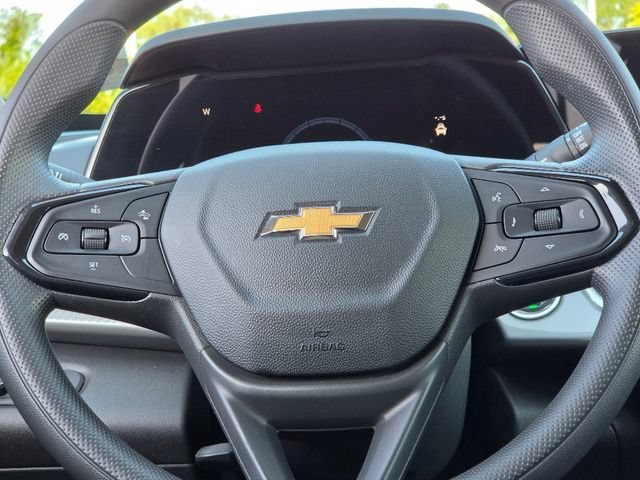 Used 2024 Summit White Chevrolet LT image 13