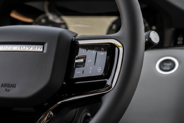 New 2026 Santorini Black Land Rover S image 25