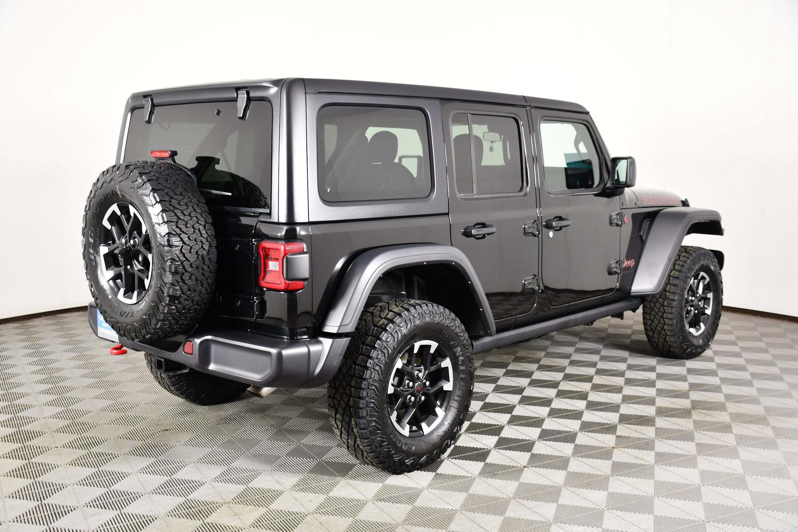 Used 2025 Black Clearcoat Jeep Rubicon image 5