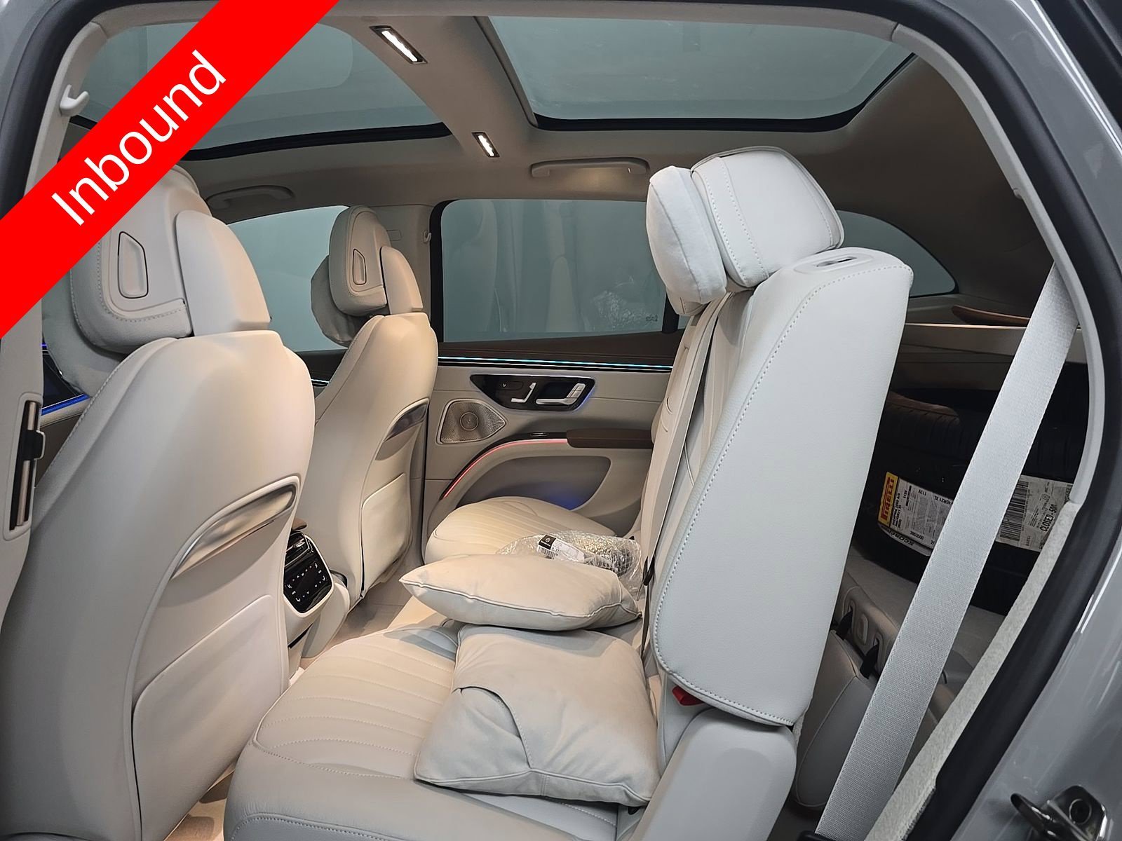 Used 2024 Gray Mercedes-Benz 450 image 9