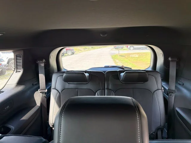 New 2027 White Jeep Laredo Altitude image 47