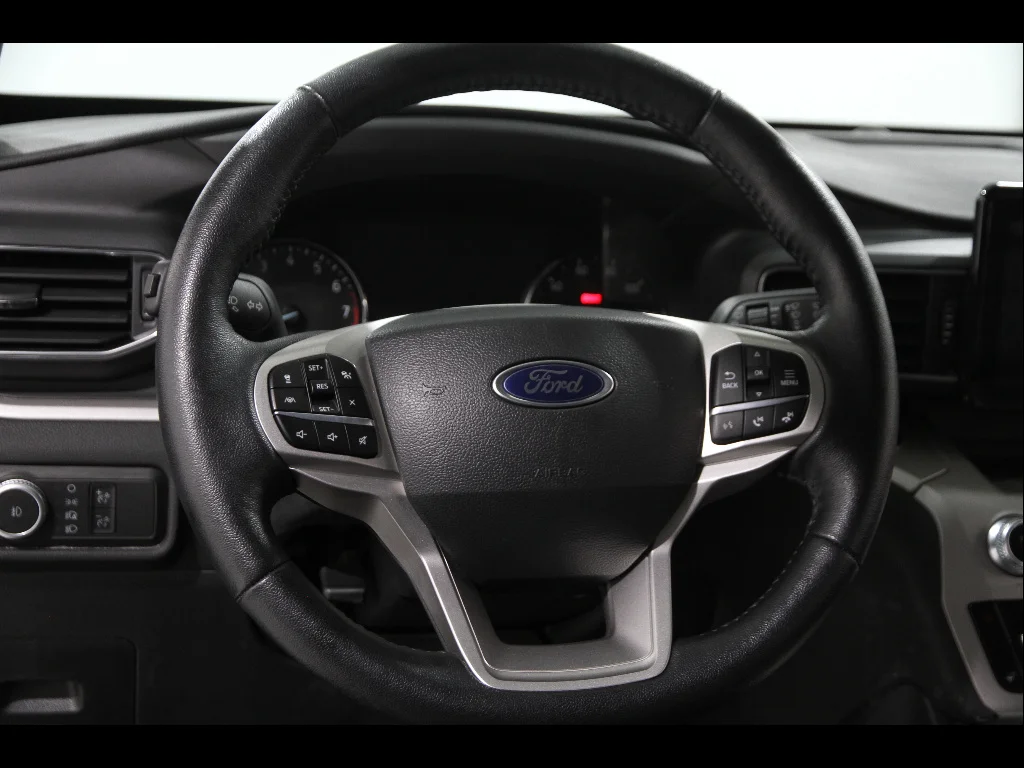 Certified Used 2022 Carbonized Gray Ford XLT image 8