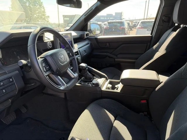 Used 2025 White Toyota SR5 image 13