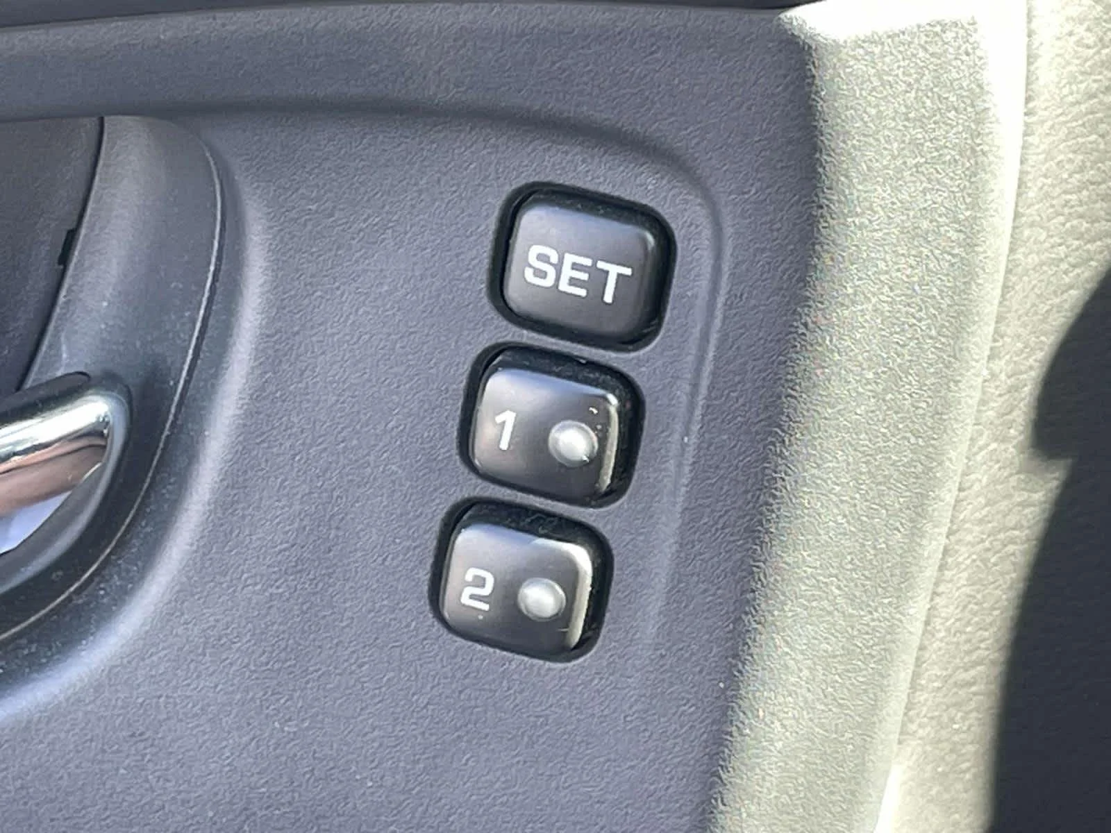 Used 2020 Gun Metallic Nissan SL image 30