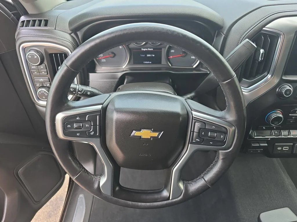 Used 2019 Brown Chevrolet LT image 25