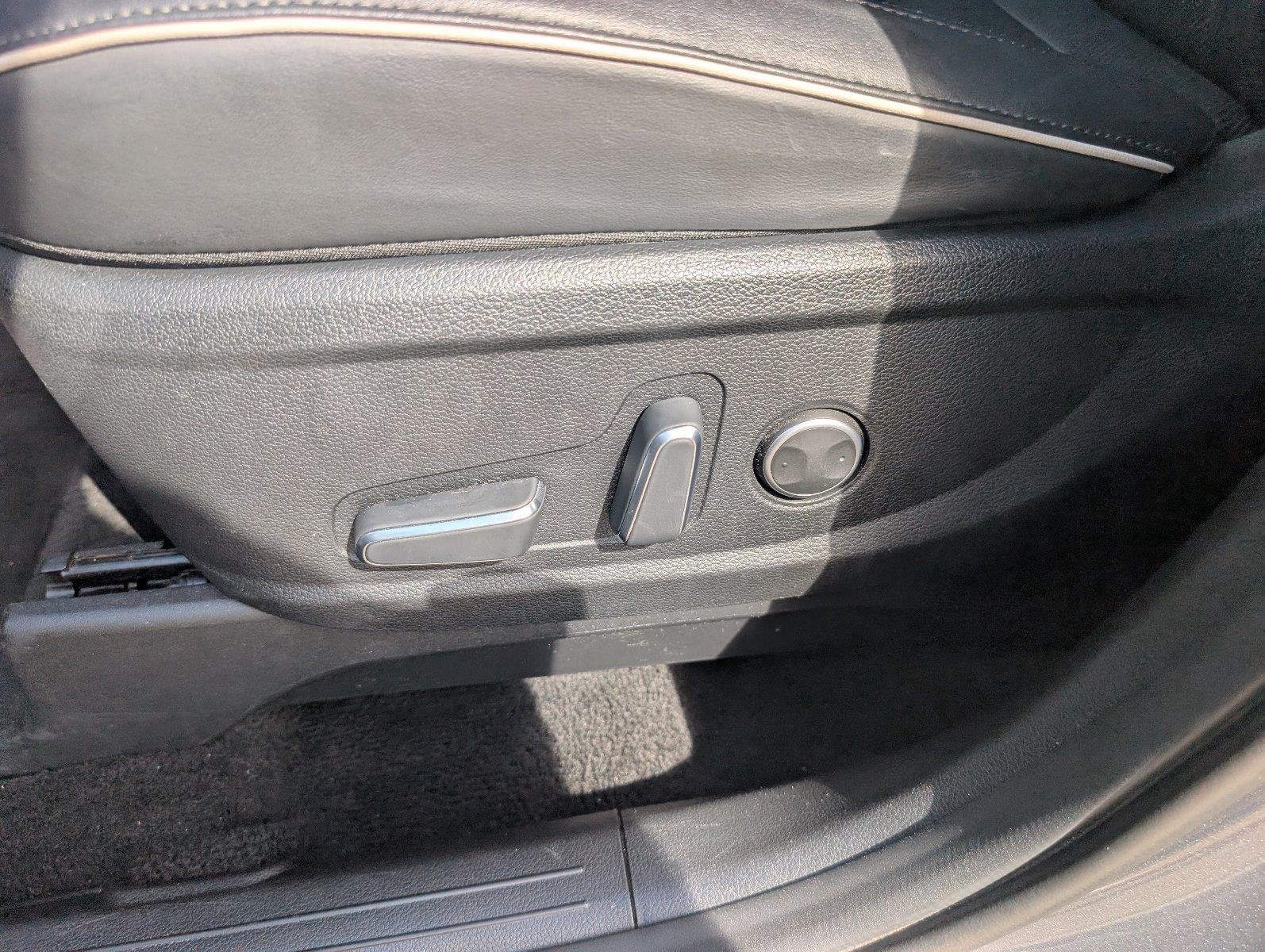 Used 2024 Steel Graphite Hyundai SEL 7P image 13