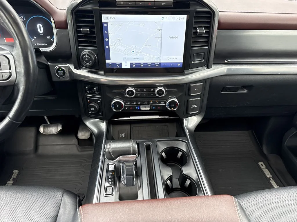 Used 2022 Agate Black Metallic Ford Lariat image 17