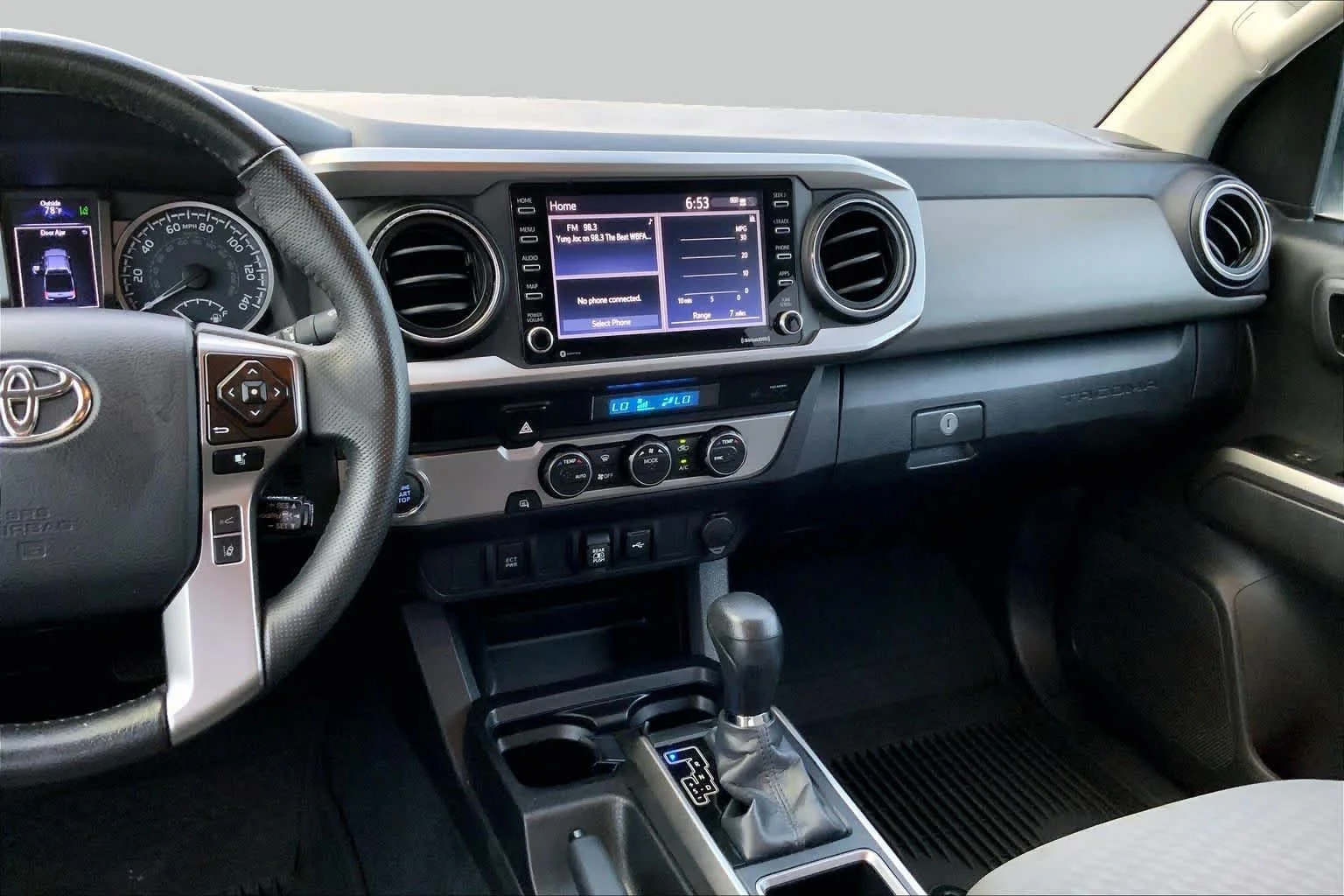 Used 2023 Ice Cap Toyota SR5 image 7
