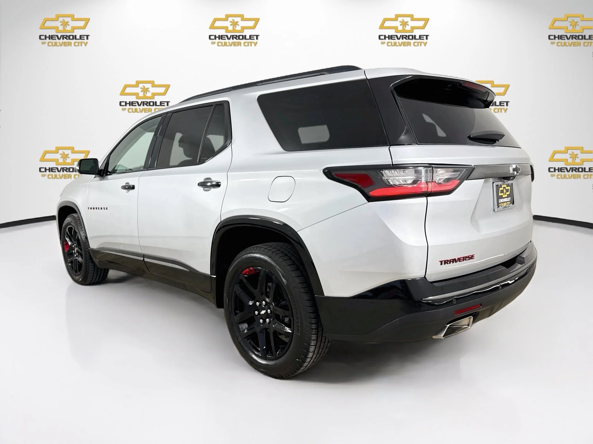 Used 2020 SILVER ICE METALLIC Chevrolet Premier image 6