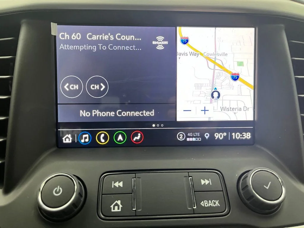 Used 2023 Silver GMC SLT image 26