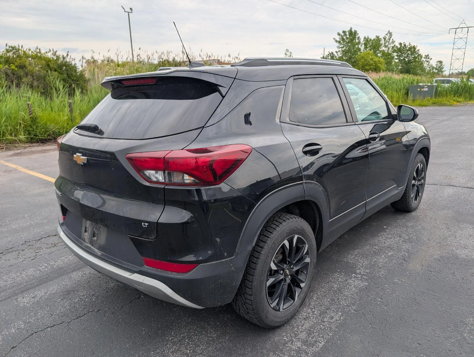 Used 2023 Mosaic Black Metallic Chevrolet LT image 7