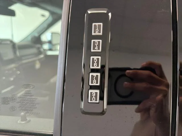 New 2027 Marsh Gray Metallic Ford F-250® Lariat® image 24