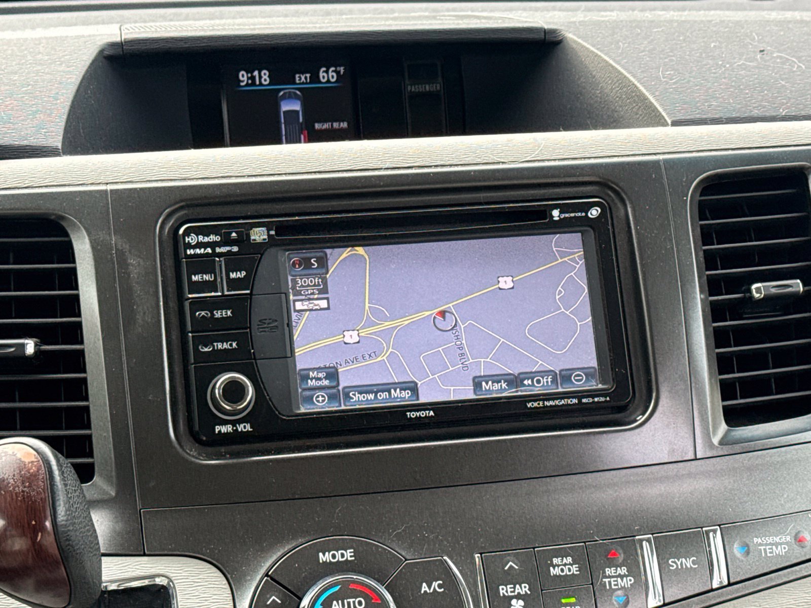 Used 2014 Gray Toyota XLE image 23