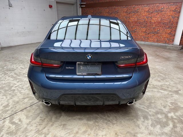 New 2026 Blue BMW 330i image 4