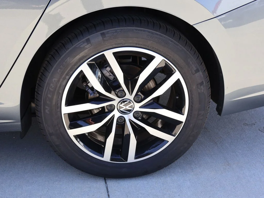 New 2026 Gray Volkswagen 1.5T SE image 37