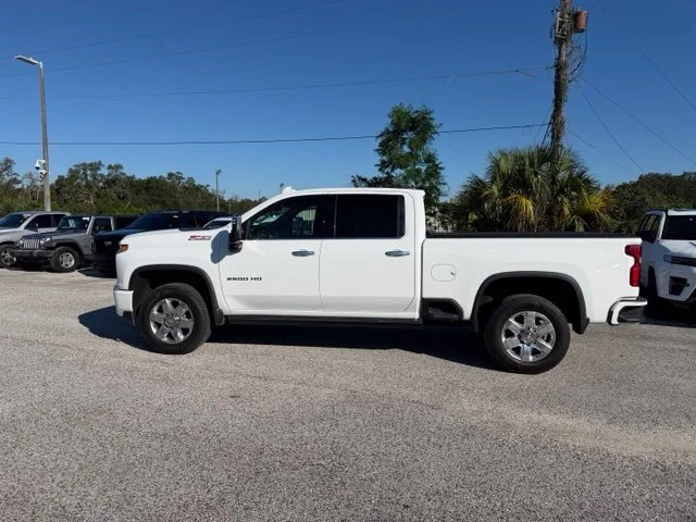 Used 2022 White Chevrolet LTZ image 7