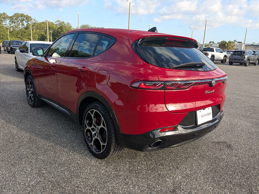 Used 2024 Alfa Rosso Alfa Romeo Veloce image 6