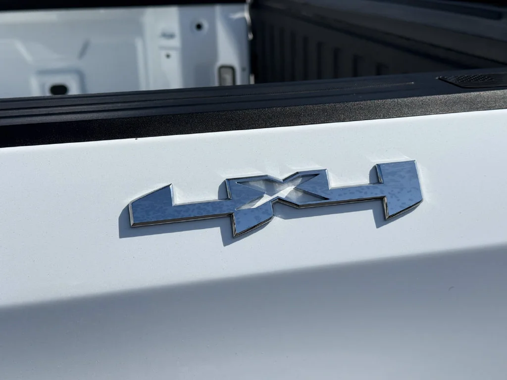 Used 2026 Summit White GMC Elevation image 12