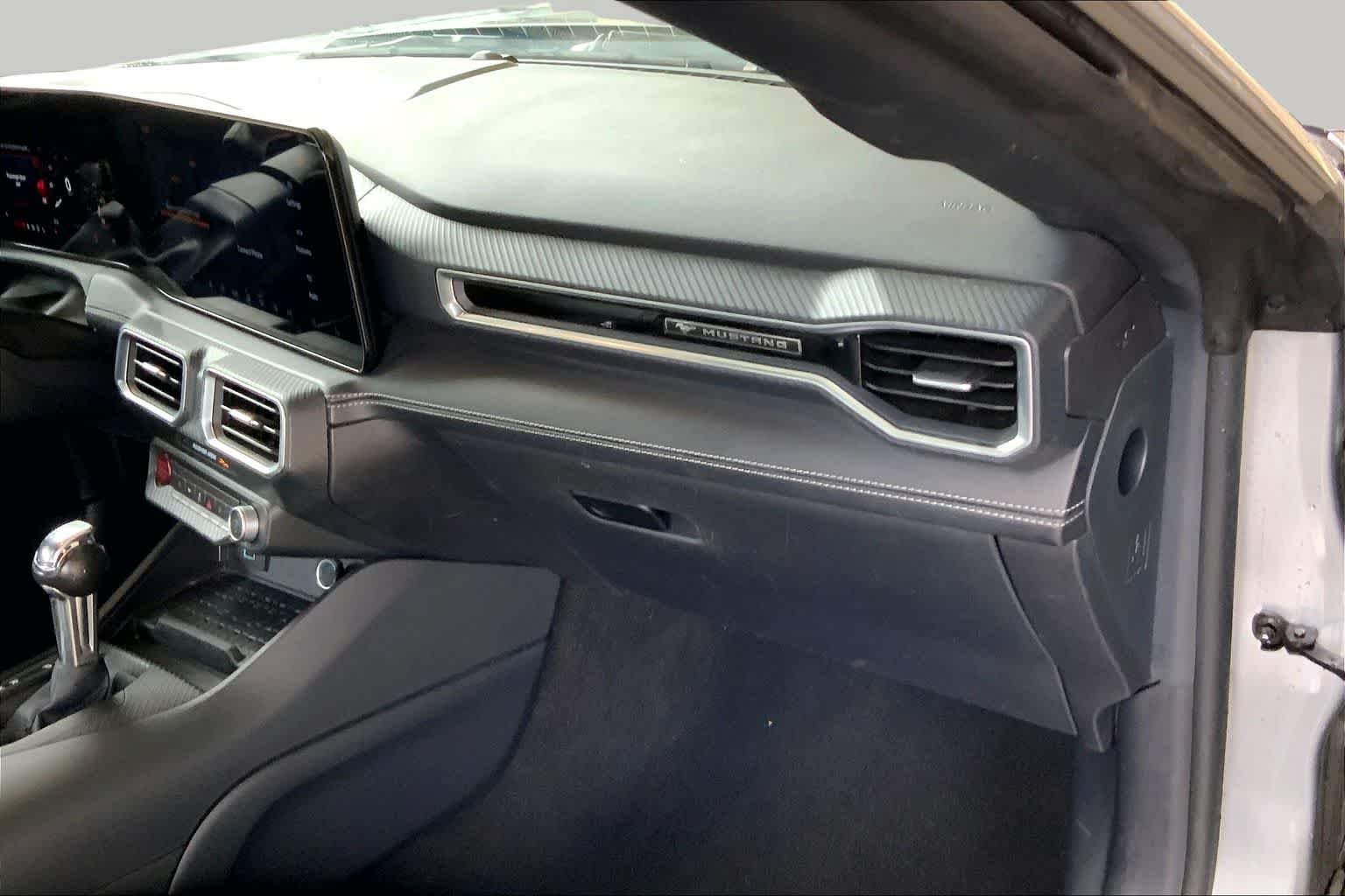 Used 2024 Iconic Silver Ford EcoBoost Premium image 15