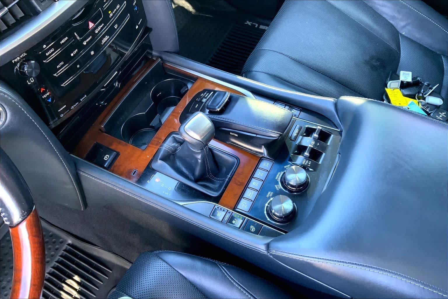 Certified Used 2019 Black Onyx Lexus  image 15