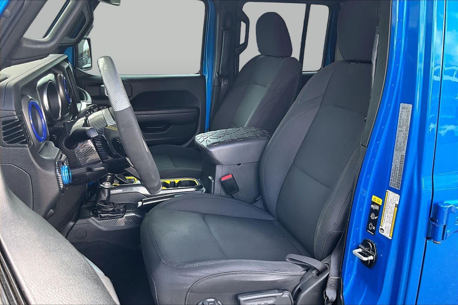 Used 2022 Hydro Blue Pearlcoat Jeep Unlimited High Tide image 7