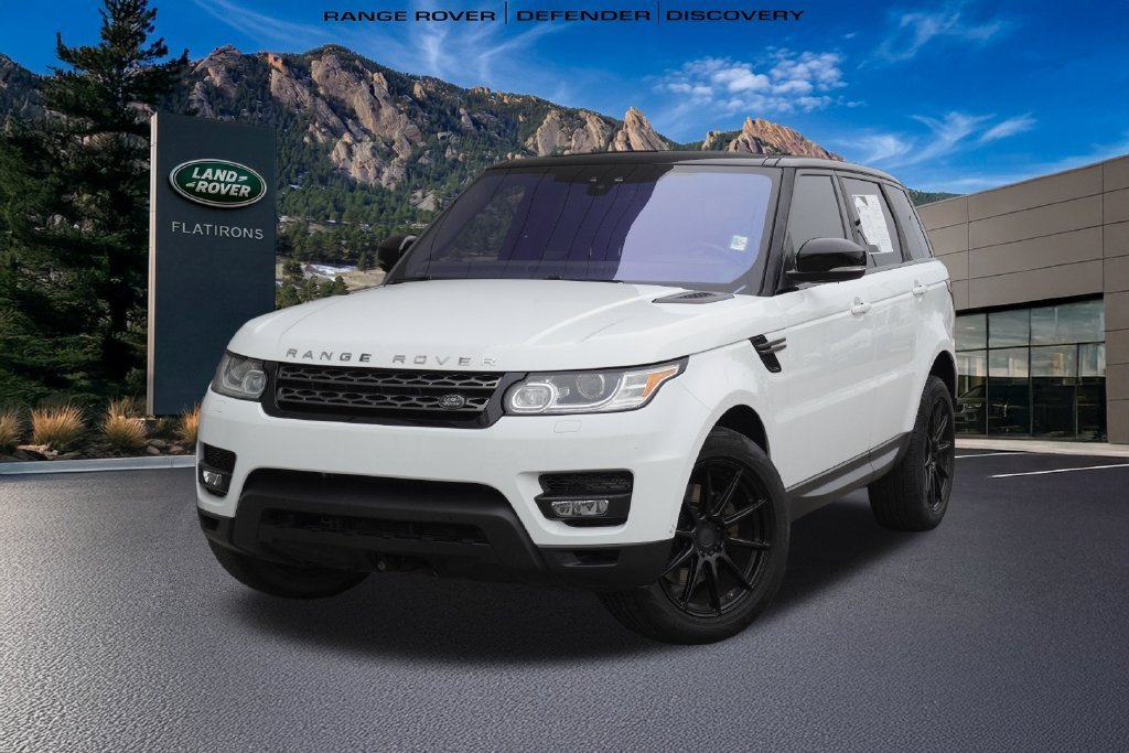 Used 2017 White Land Rover SE image 1