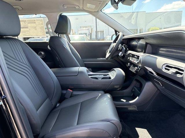 New 2026 Black Hyundai SEL 7P image 15