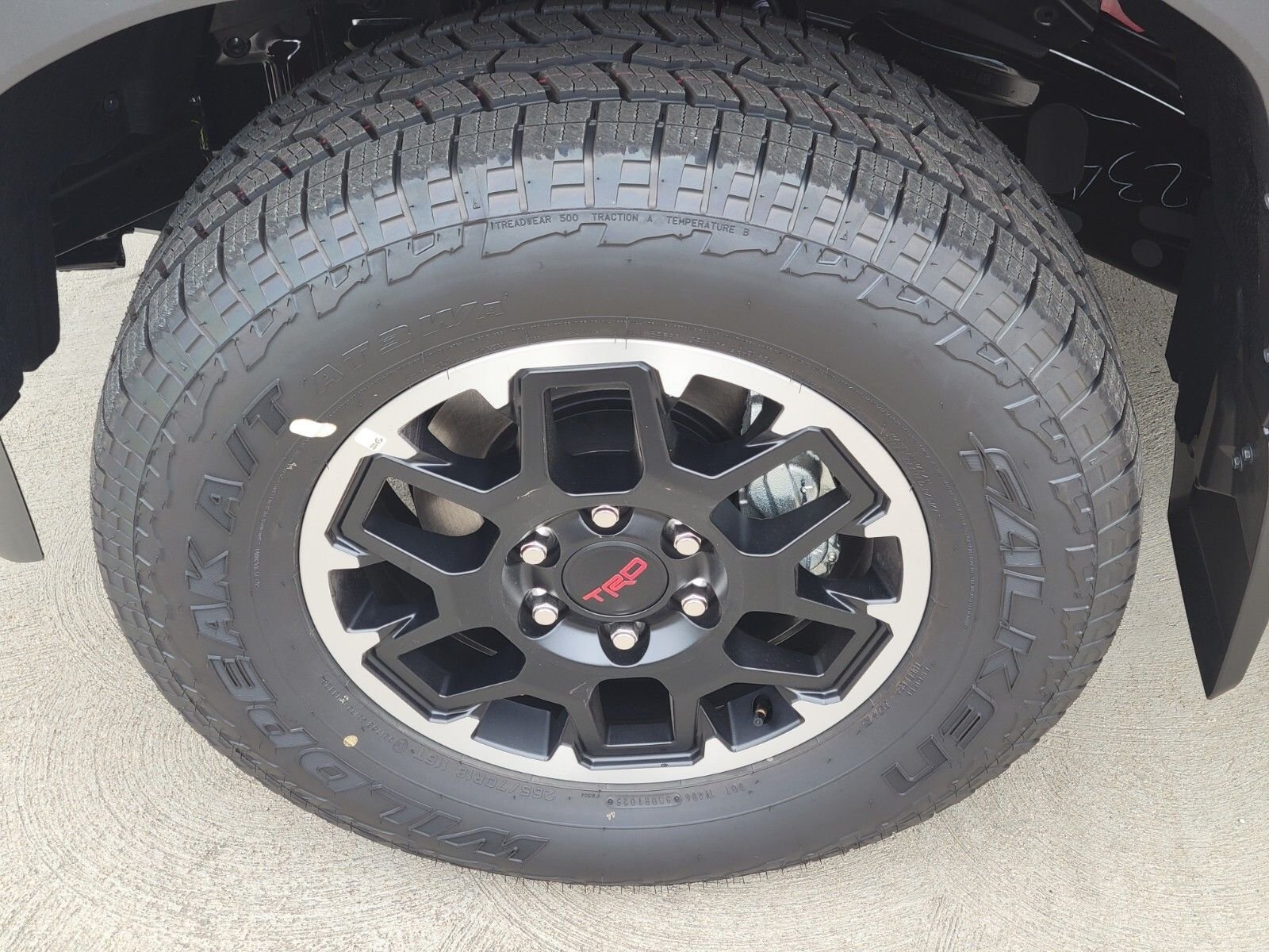 2025 Toyota Tacoma TRD Off Road - Photo 7