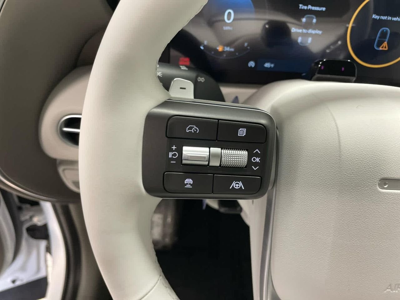 New 2026 Creamy White Pearl Hyundai SEL AWD image 30
