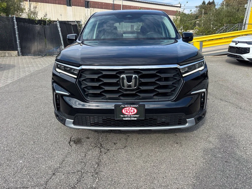 Used 2023 Black Honda EX-L image 9