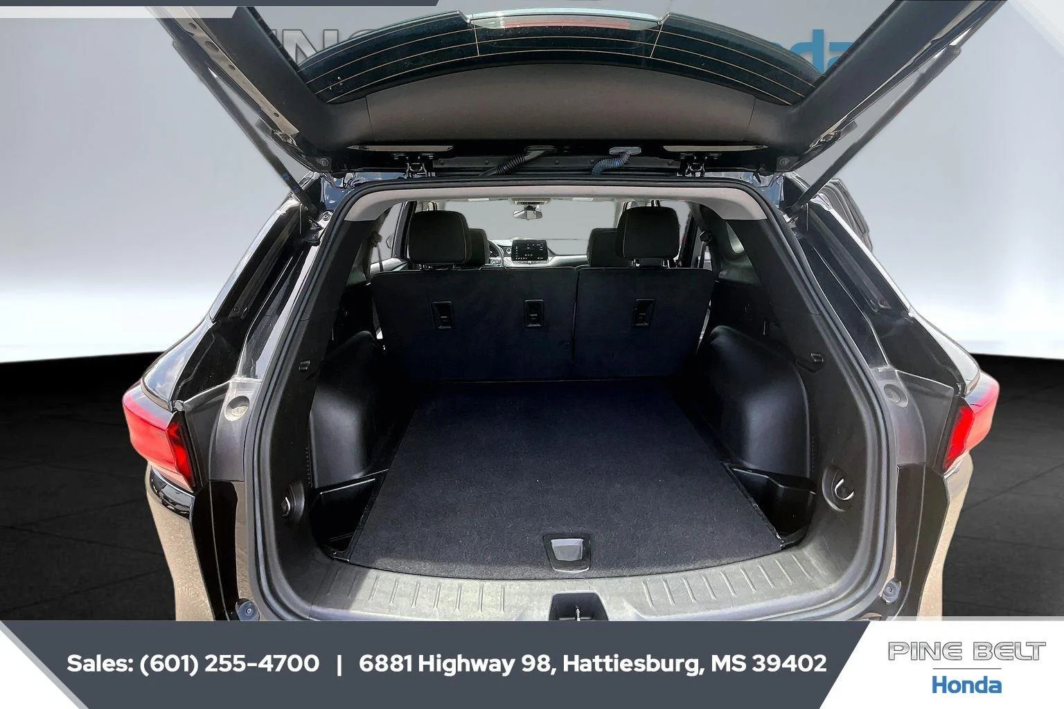Used 2025 Black Chevrolet LT image 21