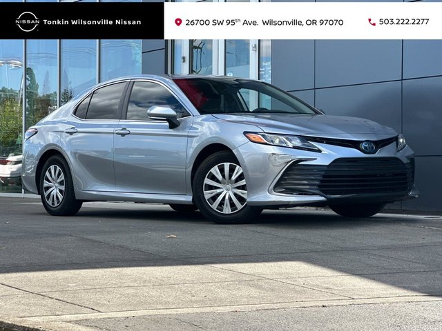 2022 Toyota Camry Hybrid LE