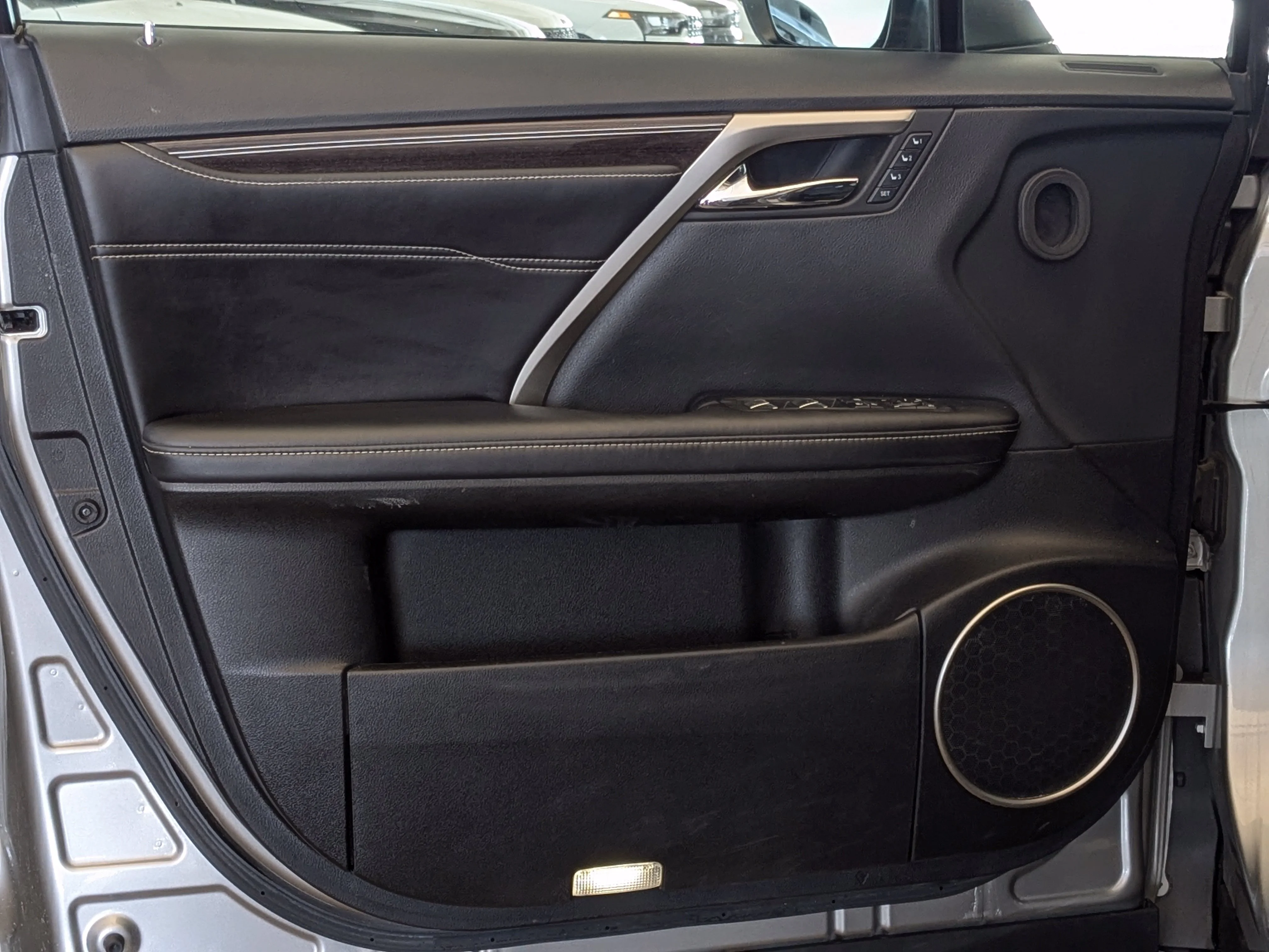 Used 2020 Silver Lexus RX 350 - 8 Touchscreen - Leather - Sunroof - image 12