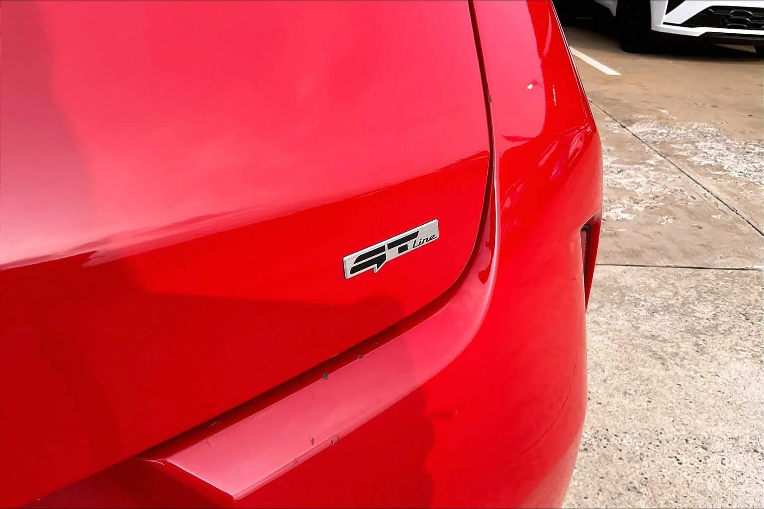 Used 2023 Inferno Red Kia GT-Line image 8