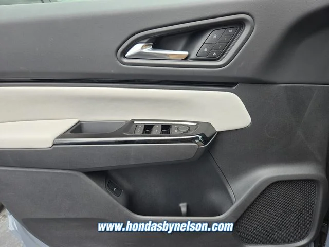 New 2026 Sonic Gray Pearl Honda Touring image 13