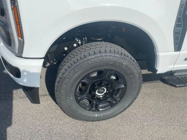 New 2026 Oxford White Ford F-350® XL image 46