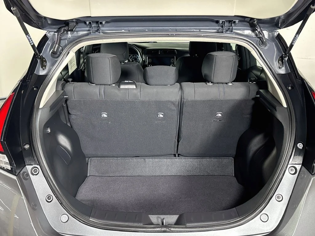 Used 2023 Gray Nissan SV Plus image 21