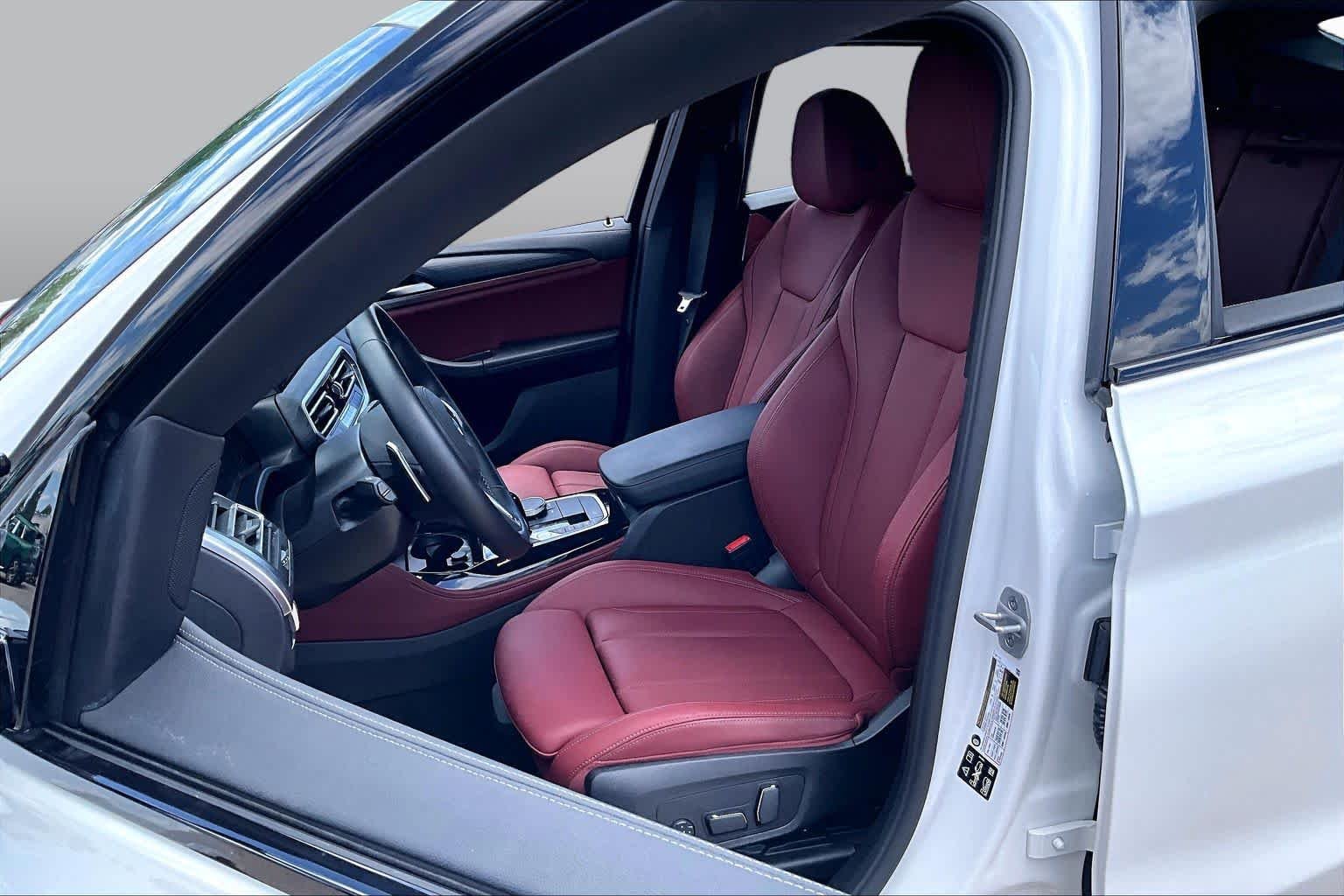 Pre-Owned 2025 BMW X4 M40i