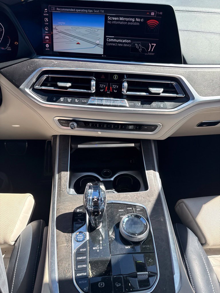 Used 2019 White BMW xDrive50i image 11