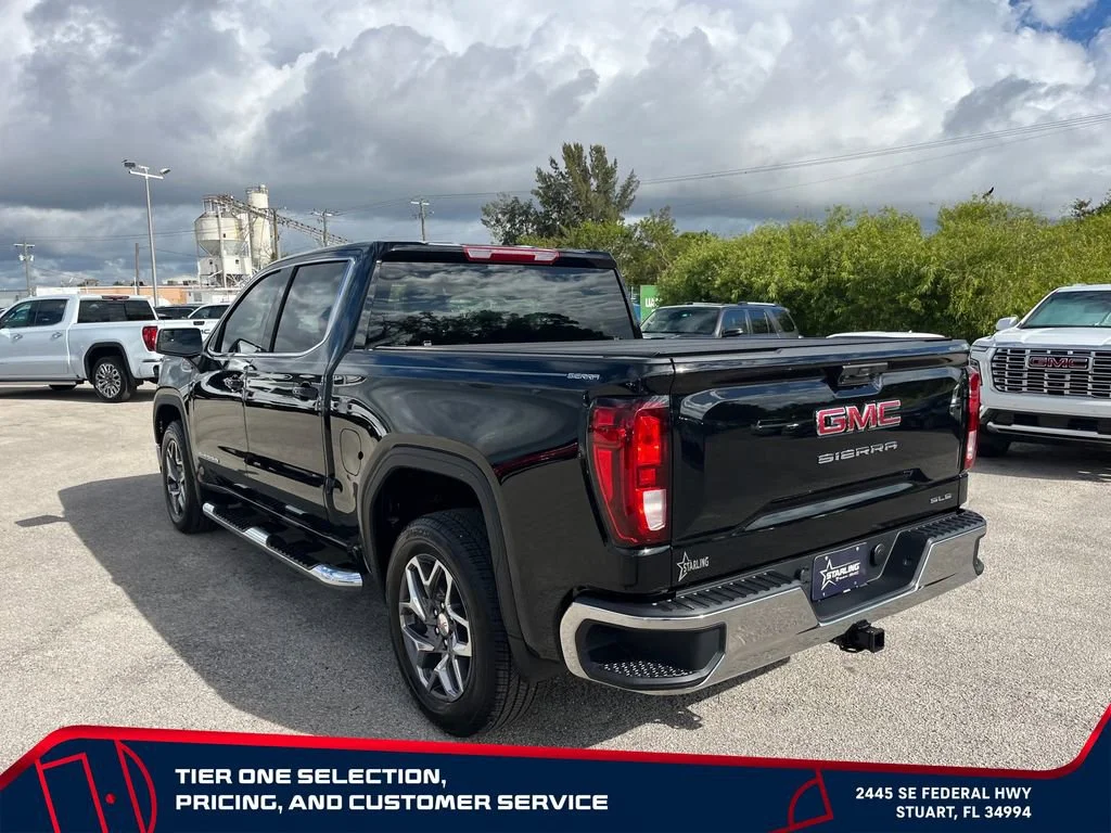 New 2026 Onyx Black GMC SLE image 7