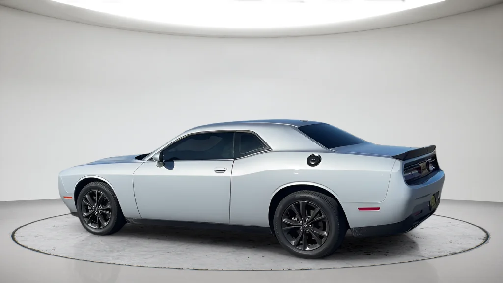 Used 2020 Silver Dodge SXT image 18