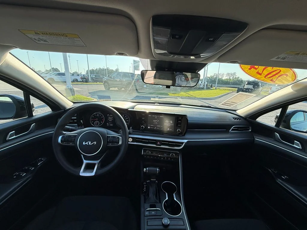 Used 2024 Black Kia LXS image 7