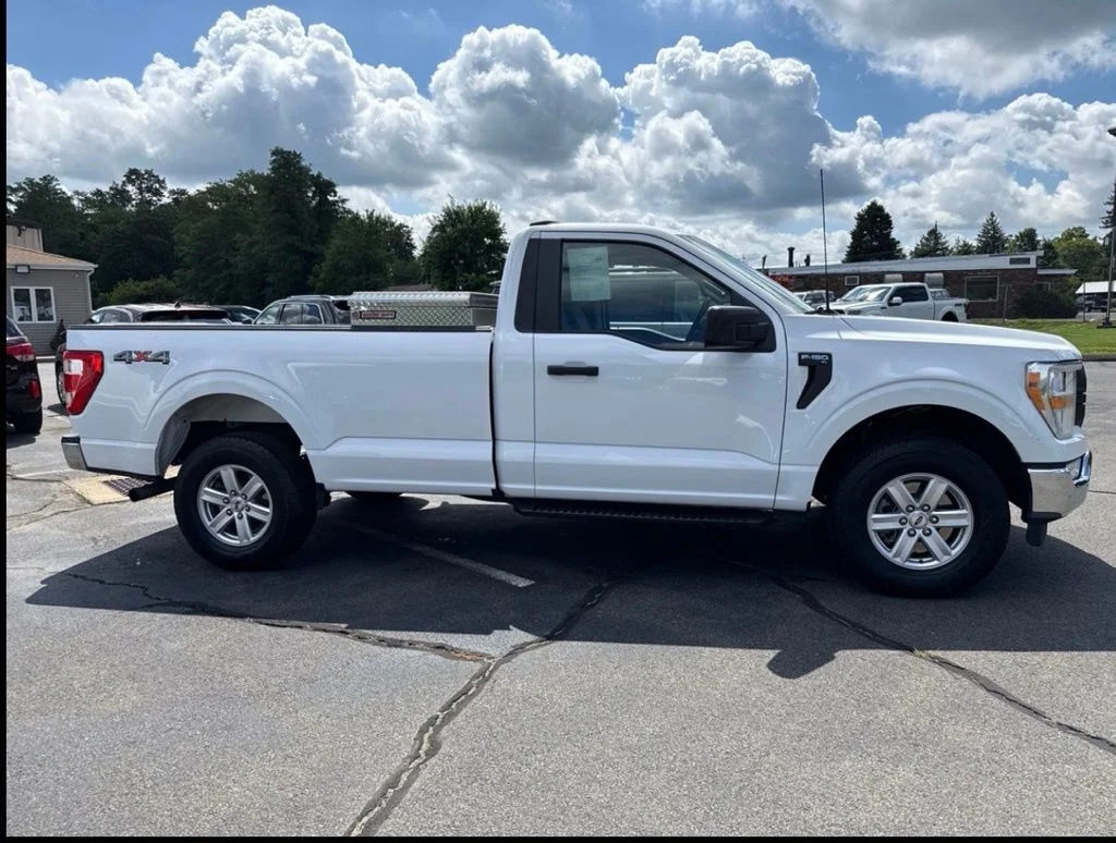 Used 2022 White Ford XL image 10