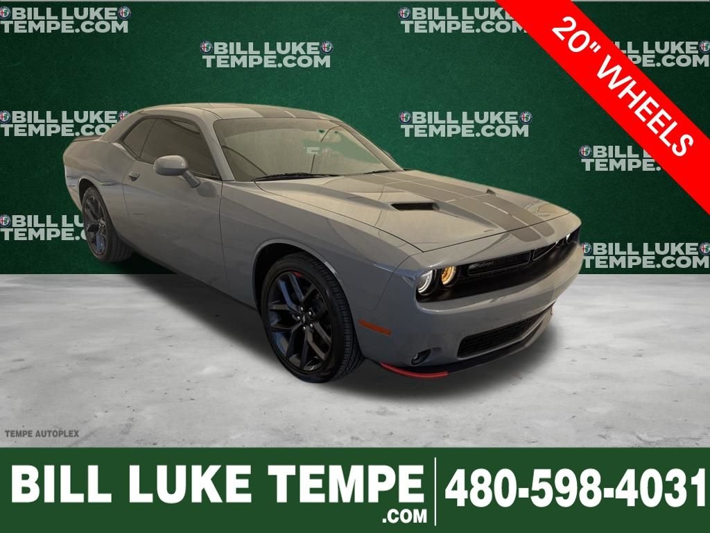 2019 Dodge Challenger SXT Auto's photo